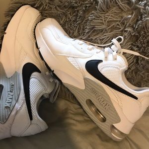 MEN'S NIKE AIR MAX EXCEE SNEAKERS